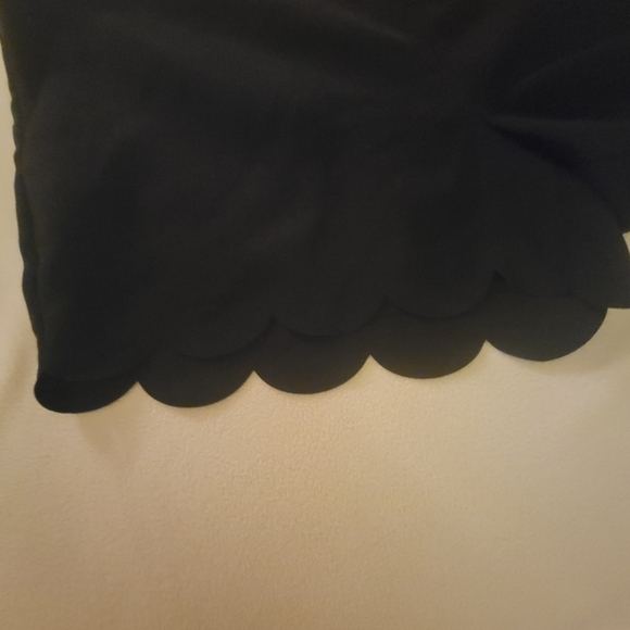 Shorts - Picture 2 of 5